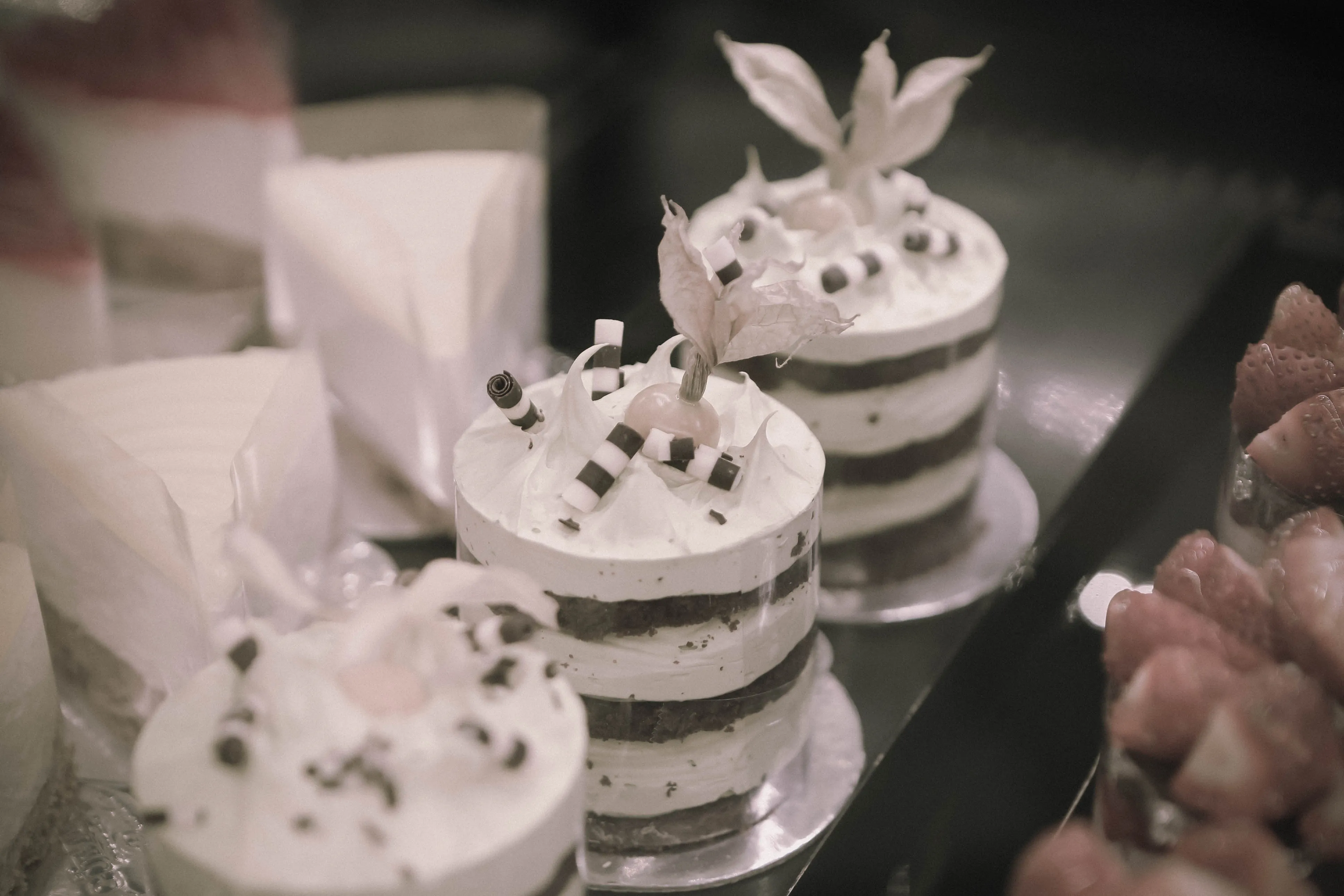 Petit fours elegantes